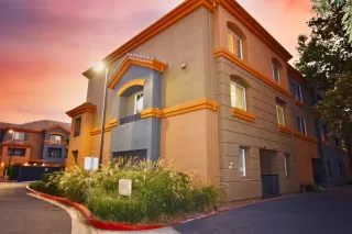 Photo #1: 221117336 Listing 