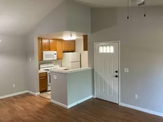 Photo #3: 221117497 Listing 