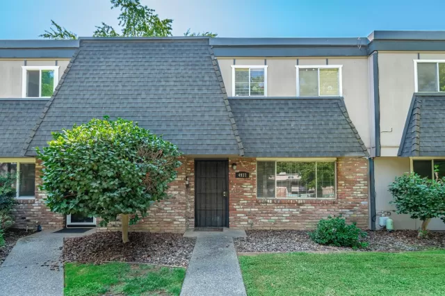 MLS: 221117769 Condo For Sale