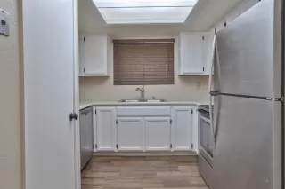 Photo #4: 221118335 Listing