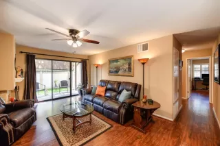 Photo #6: 221118443 Listing