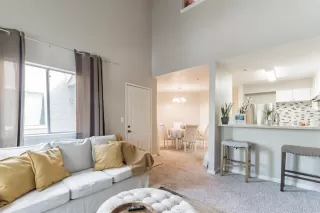 Photo #2: 221118842 Listing