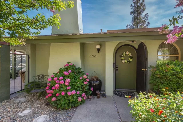 MLS: 221118972 Condo For Sale