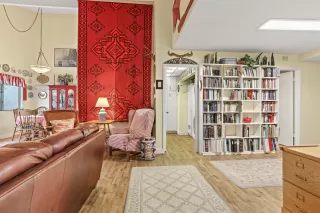 Photo #2: 221118972 Listing