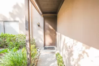 Photo #2: 221120218 Listing