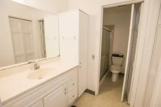 Photo #4: 221120218 Listing