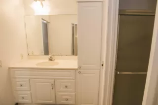 Photo #5: 221120218 Listing