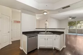 Photo #5: 221120319 Listing