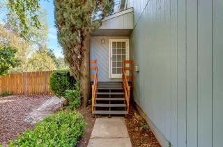 Photo #3: 221120596 Listing