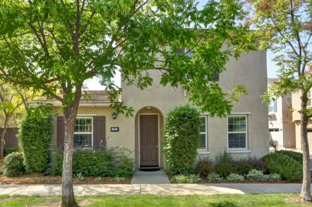 MLS: 221120874 Condo For Sale