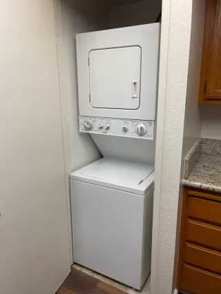 Photo #5: 221120995 Listing