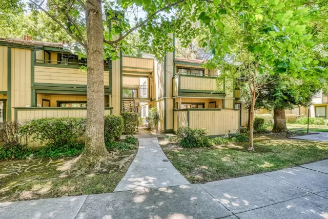 MLS: 221121346 Condo For Sale