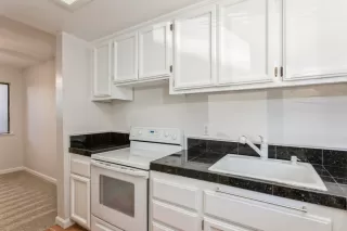 Photo #3: 221121866 Listing