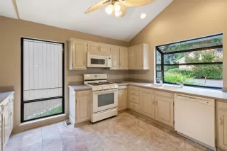 Photo #6: 221121884 Listing