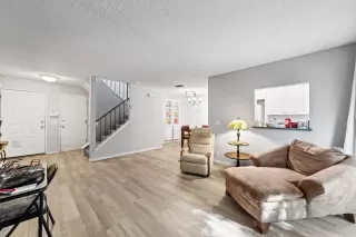 Photo #3: 221122425 Listing