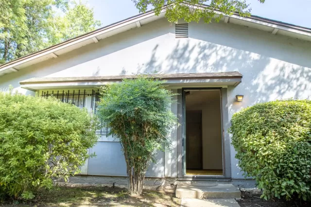 MLS: 221122799 Condo For Sale