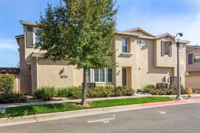 MLS: 221123012 Condo For Sale