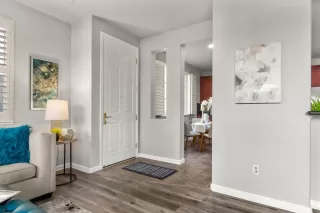 Photo #5: 221123012 Listing