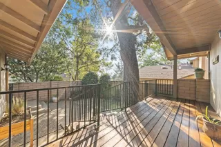 Photo #2: 221123683 Listing