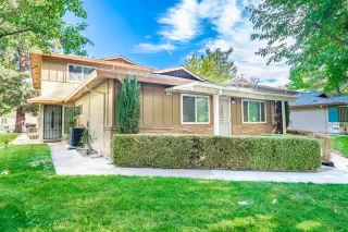 Photo #1: 221123737 Listing