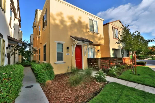 MLS: 221124053 Condo For Sale