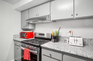 Photo #5: 221124132 Listing