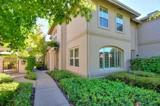 Photo #1: 221124188 Listing