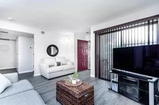 Photo #6: 221124213 Listing 