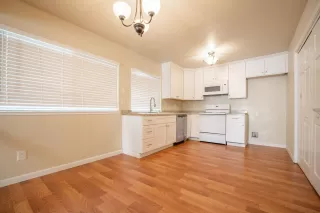 Photo #3: 221124794 Listing