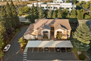 Photo #2: 221125959 Listing