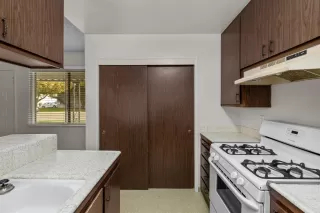 Photo #6: 221126206 Listing