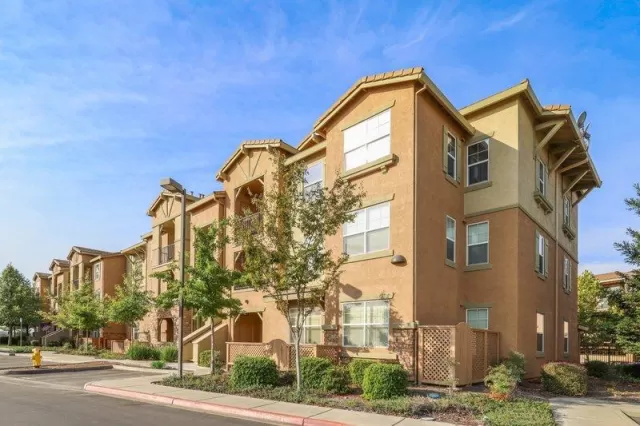 MLS: 221127390 Condo For Sale