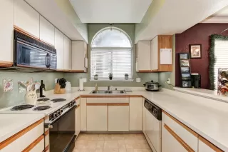 Photo #2: 221127483 Listing 