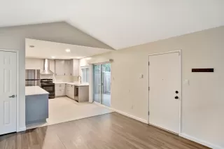 Photo #5: 221128839 Listing