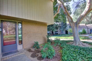 Photo #2: 221128964 Listing