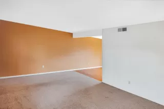 Photo #5: 221129032 Listing