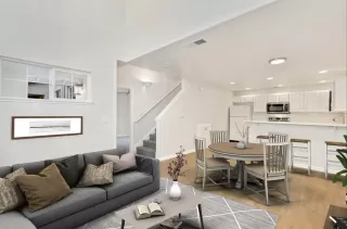 Photo #1: 221129531 Listing