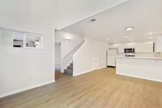 Photo #2: 221129531 Listing