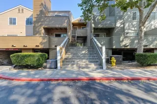 Photo #1: 221130103 Listing