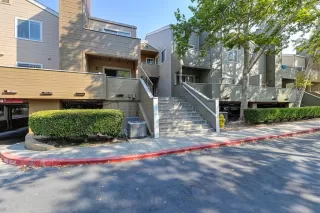 Photo #3: 221130103 Listing