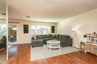 Photo #2: 221130223 Listing 