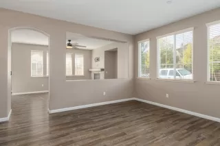 Photo #4: 221130363 Listing