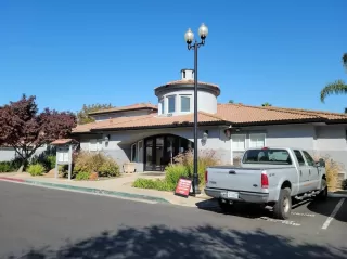 Photo #2: 221130627 Listing 