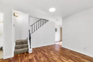 Photo #5: 221130749 Listing 