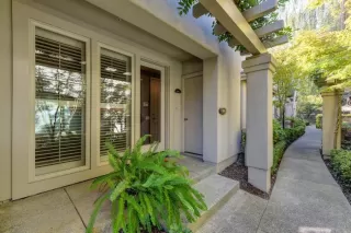 Photo #4: 221130863 Listing