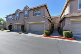 Photo #2: 221131087 Listing