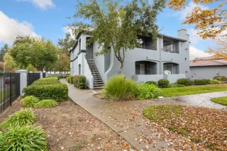 Photo #1: 221131266 Listing