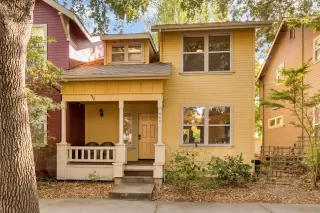 More Details about MLS # 221132033 : 444 T ST