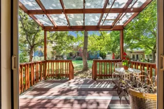 Photo #5: 221132033 Listing