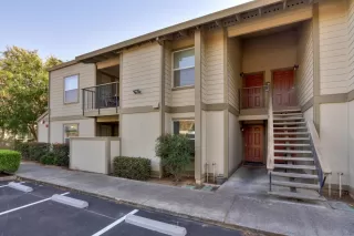 Photo #3: 221132217 Listing